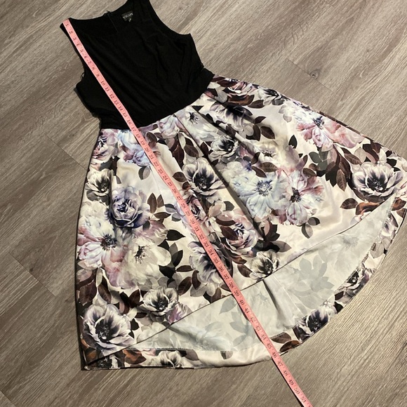 Xscape Black and Floral Formal Dress - Picture 6 of 11